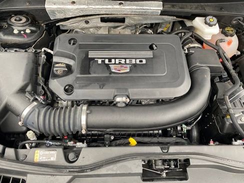 Certified 2025 Cadillac XT4 Premium Luxury AWD/4WD image 19