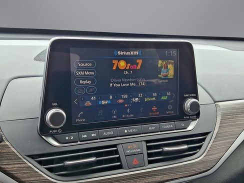 Used 2022 Nissan Altima 2.5 SL FWD image 15