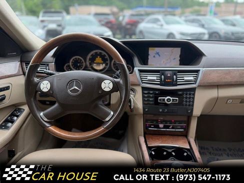 Used 2012 Mercedes-Benz E 350 4MATIC Sedan image 21