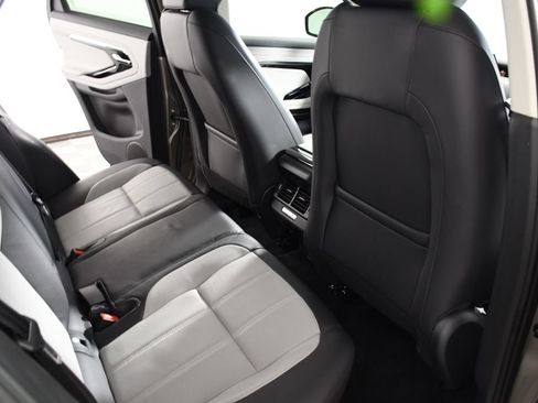 Used 2023 Land Rover Range Rover Evoque R-Dynamic S AWD/4WD image 22