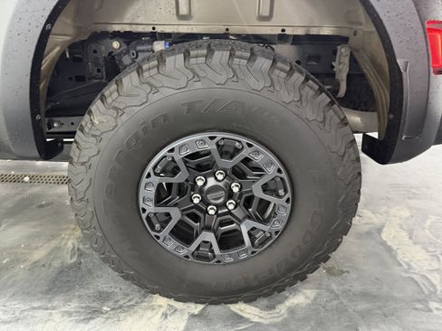 Used 2025 Ford F150 Raptor w/ Equipment Group 803A Raptor R AWD/4WD image 29