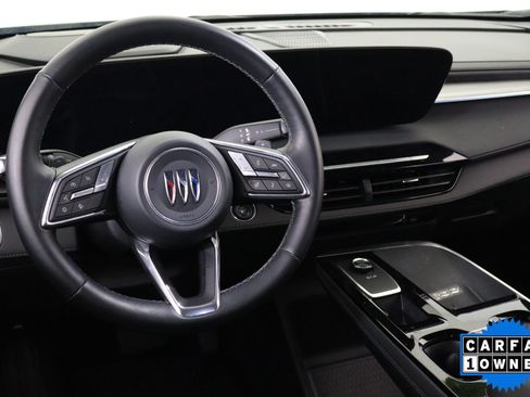 Used 2025 Buick Enclave Preferred FWD image 17