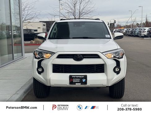 Used 2022 Toyota 4Runner SR5 image 10