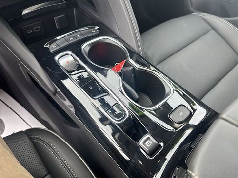 Used 2023 Buick Envision Essence image 15