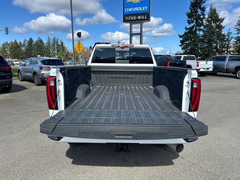 Used 2024 GMC Sierra 3500 Denali w/ Denali Reserve Package AWD/4WD image 25
