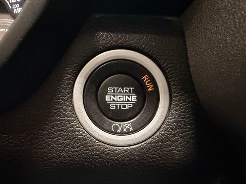 Used 2020 RAM 3500 Tradesman w/ Chrome Appearance Group image 29