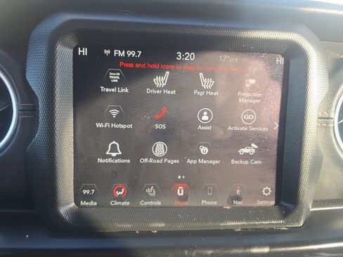 Used 2022 Jeep Wrangler Unlimited Sahara w/ Cold Weather Group AWD/4WD image 31