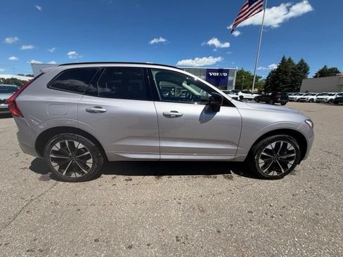 Used 2026 Volvo XC60 B5 Plus w/ Protection Package Premier AWD/4WD image 4