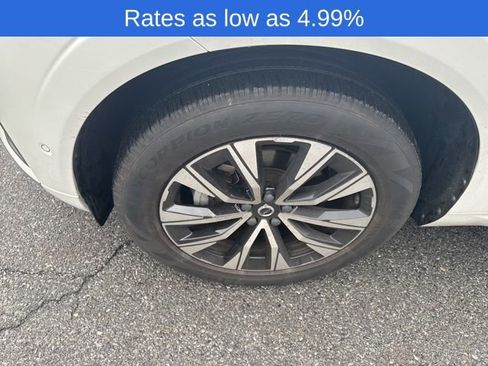 Certified 2023 Volvo XC60 B5 Plus w/ Climate Package image 21