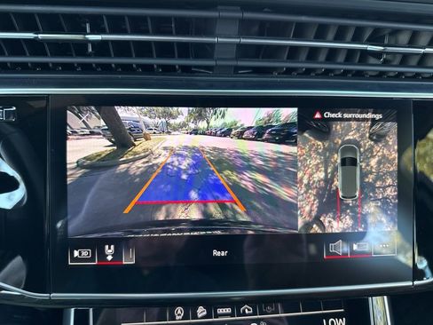 Used 2021 Audi Q7 3.0T Premium Plus image 30