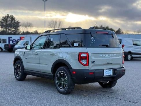New 2025 Ford Bronco Sport Outer Banks image 8