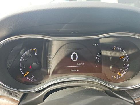 Used 2018 Jeep Grand Cherokee Limited AWD/4WD image 16