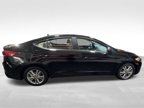 Used 2018 Hyundai Elantra SEL FWD image 4