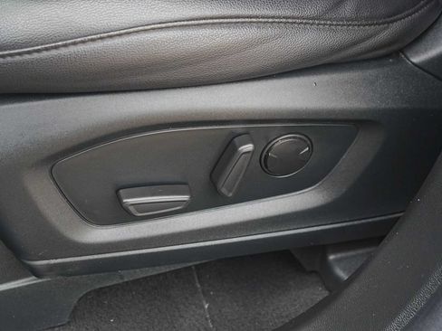 Used 2023 Ford Explorer Limited RWD image 12