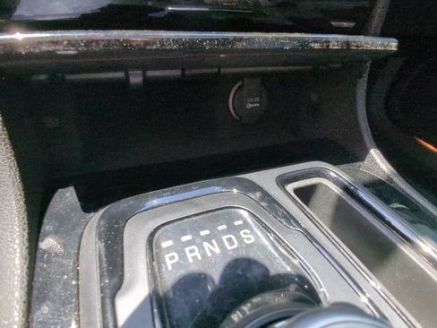 Certified 2023 Chrysler 300 S RWD image 18