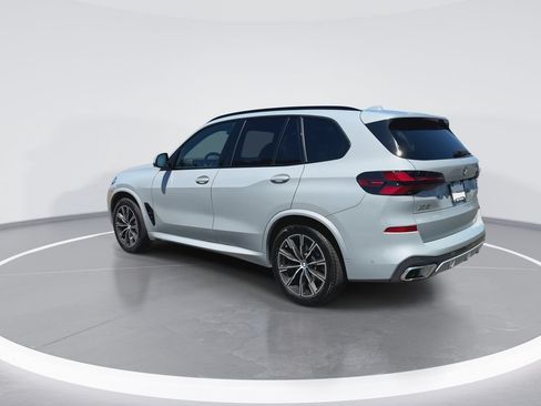 Used 2024 BMW X5 xDrive40i w/ M Sport Package AWD/4WD image 6