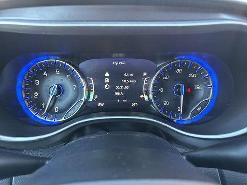 New 2026 Chrysler Voyager LX image 15