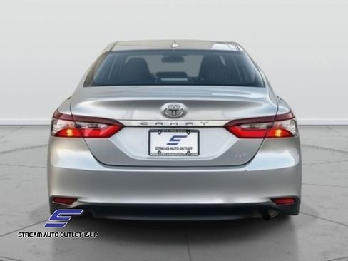 Used 2023 Toyota Camry LE image 7