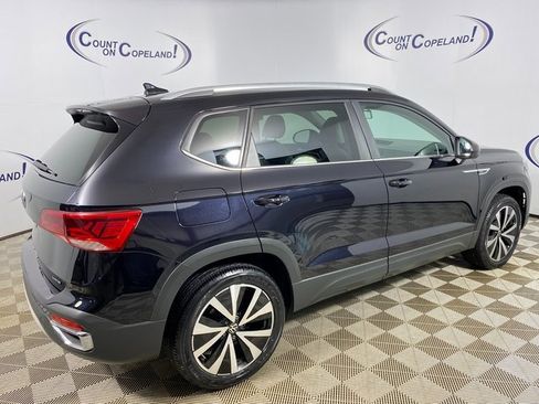Used 2022 Volkswagen Taos SE image 7