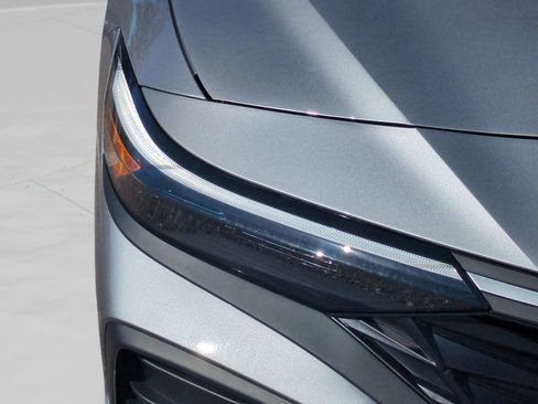 New 2026 Hyundai Elantra Sport FWD image 29