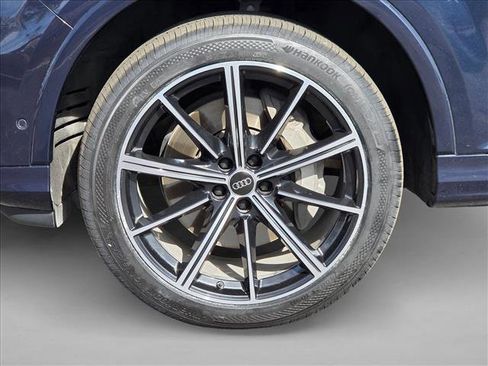 Used 2023 Audi Q7 3.0T Premium Plus image 25