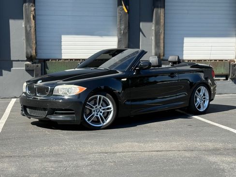 Used 2012 BMW 135i Convertible RWD image 7
