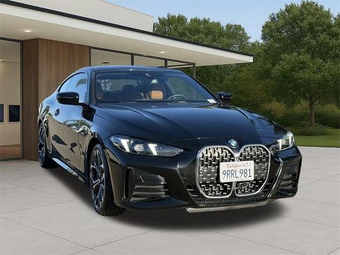 Used 2025 BMW 430i Coupe w/ M Sport Package image 4