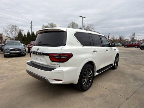 Used 2024 Nissan Armada Platinum w/ Captain's Chairs Package image 3