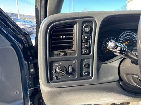 Used 2005 GMC Sierra 1500 SLE w/ Light Duty Power Package image 10