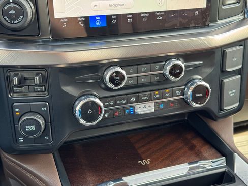 Used 2023 Ford F250 King Ranch w/ Chrome Package AWD/4WD image 19