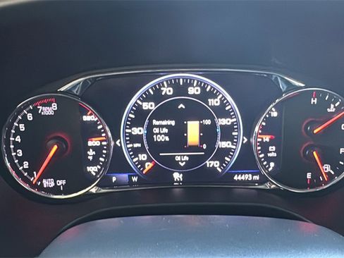 Used 2021 GMC Acadia Denali w/ Denali Technology Package image 15