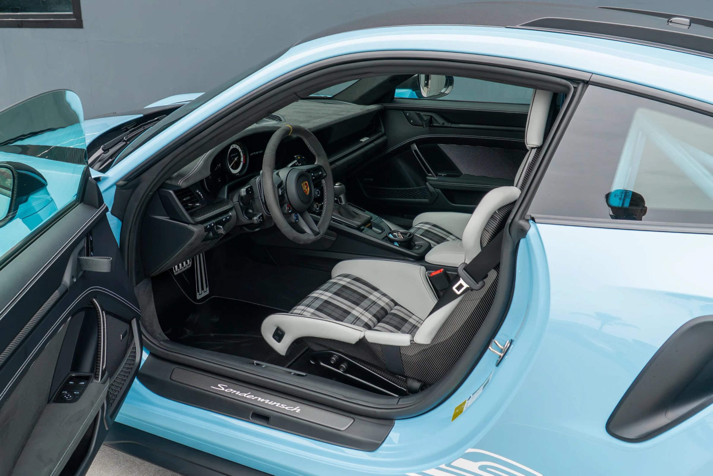 Used 2024 Porsche 911 GT3 RS RWD image 57