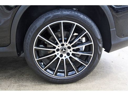 Used 2022 Mercedes-Benz GLC 300 image 31