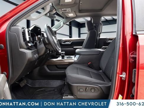 Used 2022 Chevrolet Silverado 1500 RST w/ Convenience Package II AWD/4WD image 4