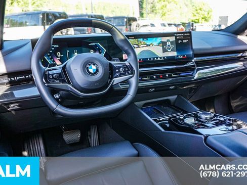 Used 2025 BMW 530i RWD image 27