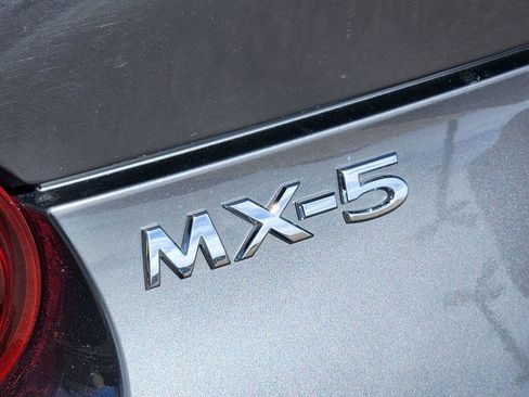 Used 2023 MAZDA MX-5 Miata Club image 31