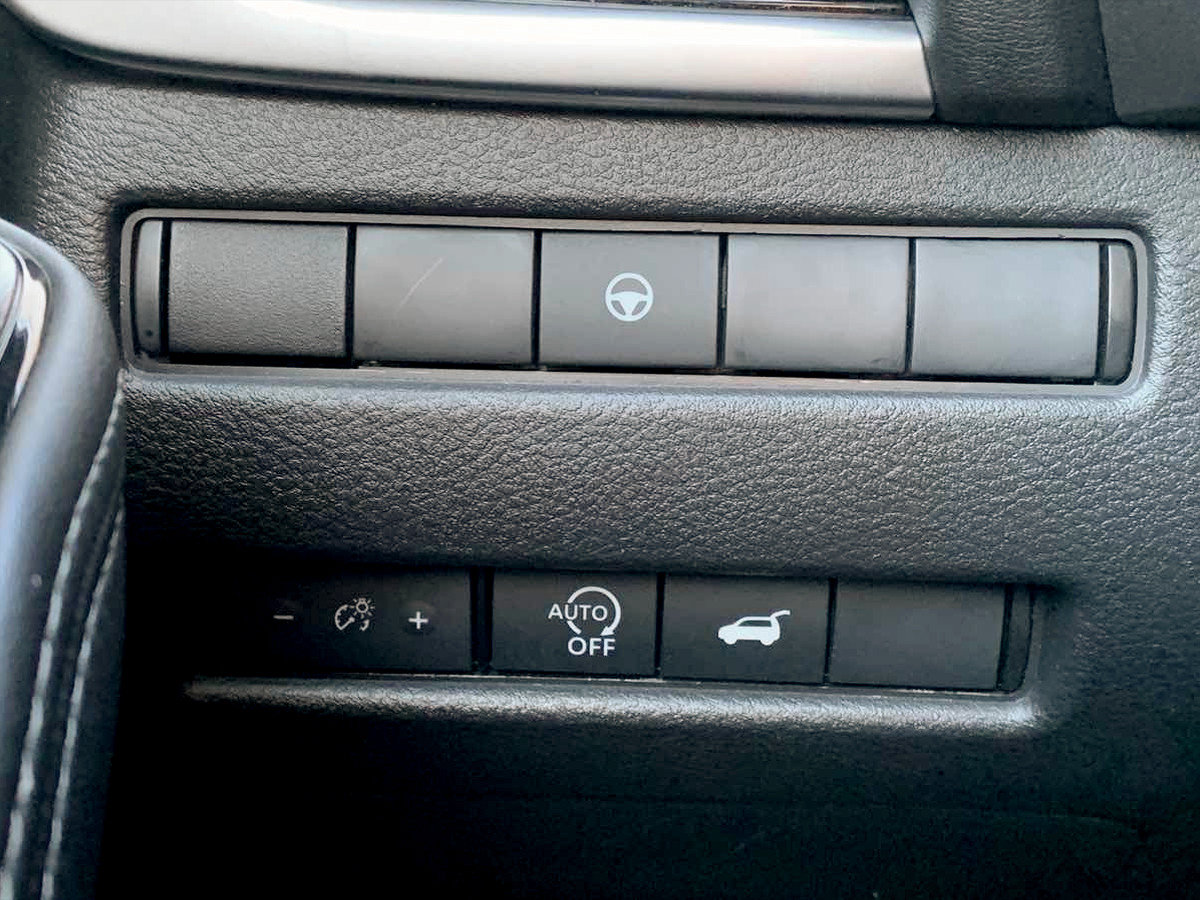 Used 2026 Nissan Rogue SL AWD/4WD image 21