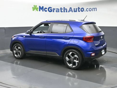 Used 2023 Hyundai Venue SEL w/ Cargo Package FWD image 23