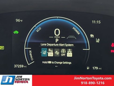 Used 2025 Toyota Camry SE FWD image 17