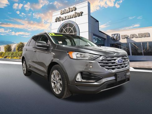 Used 2019 Ford Edge Titanium AWD/4WD image 1