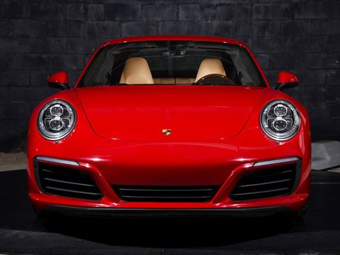 Used 2017 Porsche 911 Carrera 4S image 11