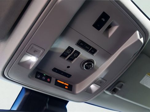 Used 2019 Cadillac Escalade Luxury image 26