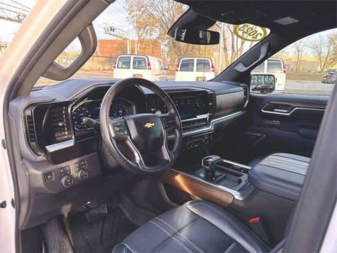 Certified 2023 Chevrolet Silverado 1500 High Country w/ High Country Premium Package image 10