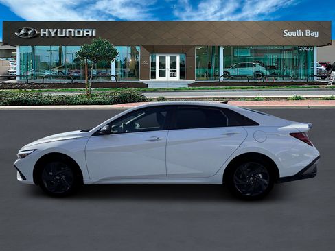 New 2026 Hyundai Elantra Sport image 3