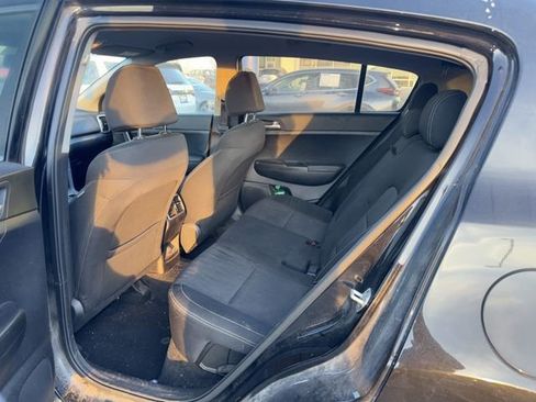 Used 2019 Kia Sportage LX image 6