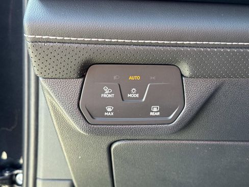 New 2026 Volkswagen Atlas SE FWD image 14