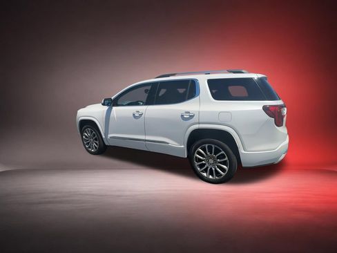 Certified 2023 GMC Acadia Denali w/ Denali Ultimate Package AWD/4WD image 6