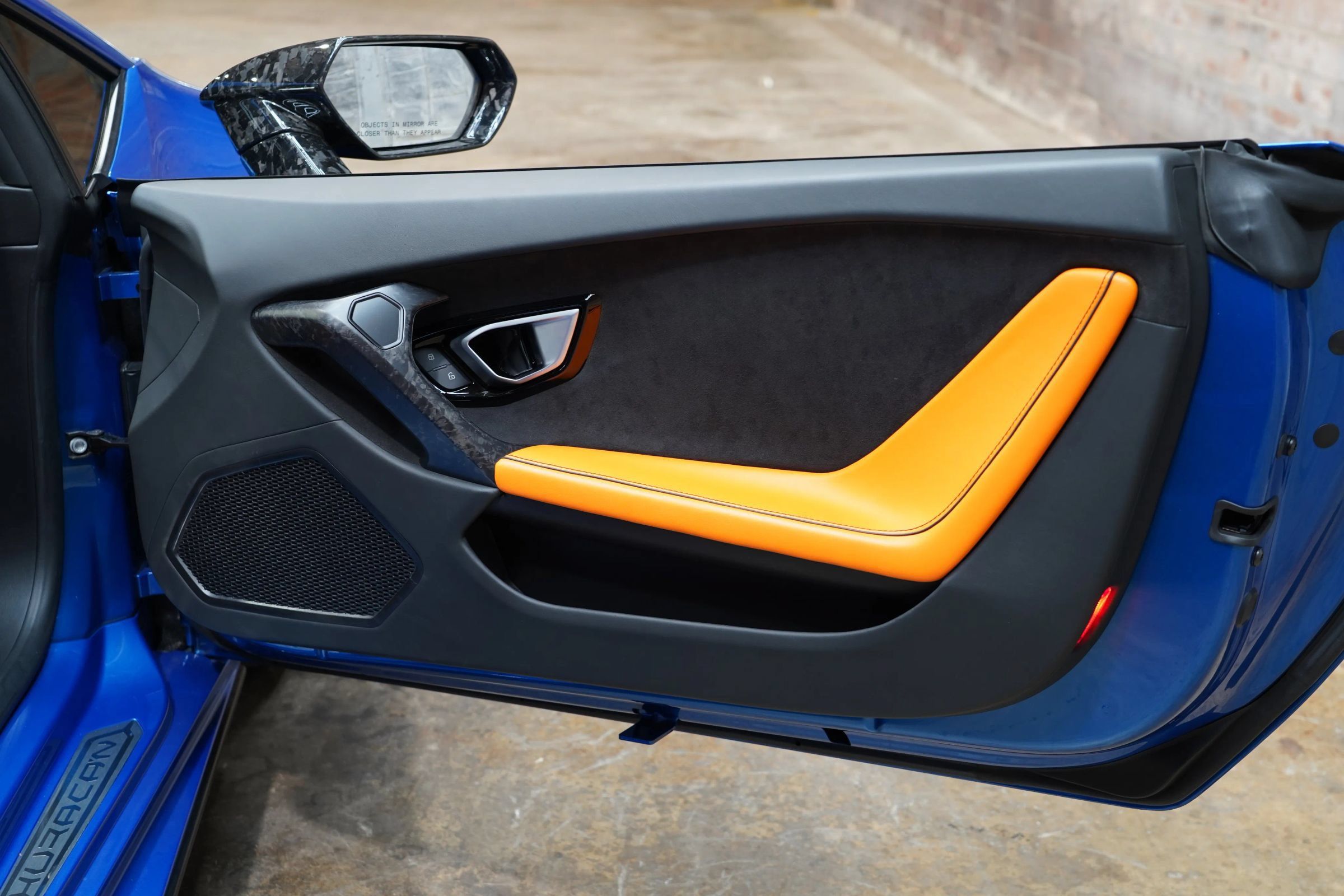 Used 2020 Lamborghini Huracan EVO RWD image 54