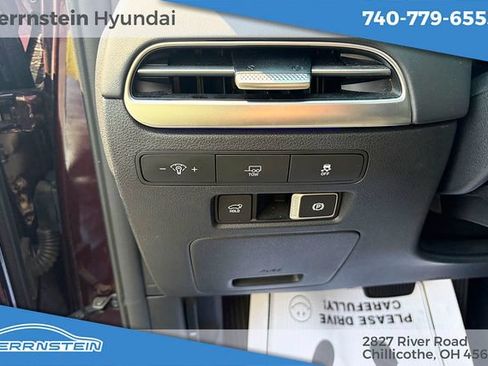 Used 2024 Hyundai Palisade Limited AWD/4WD image 17