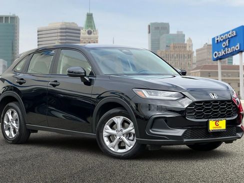 Used 2024 Honda HR-V LX image 2